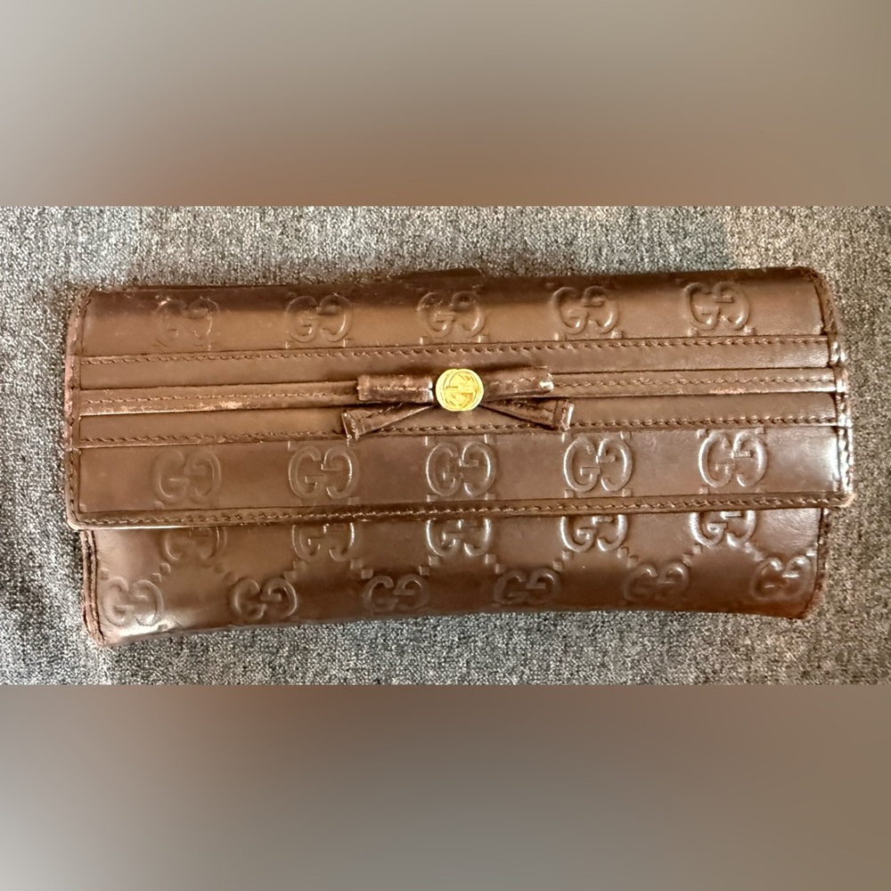 Gucci Brown Leather Wallet (Authentic)